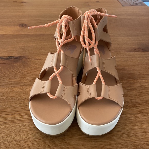 Sorel Cameron Flatform Lace Wedge Sandal Size 7 Beige - Picture 13 of 15